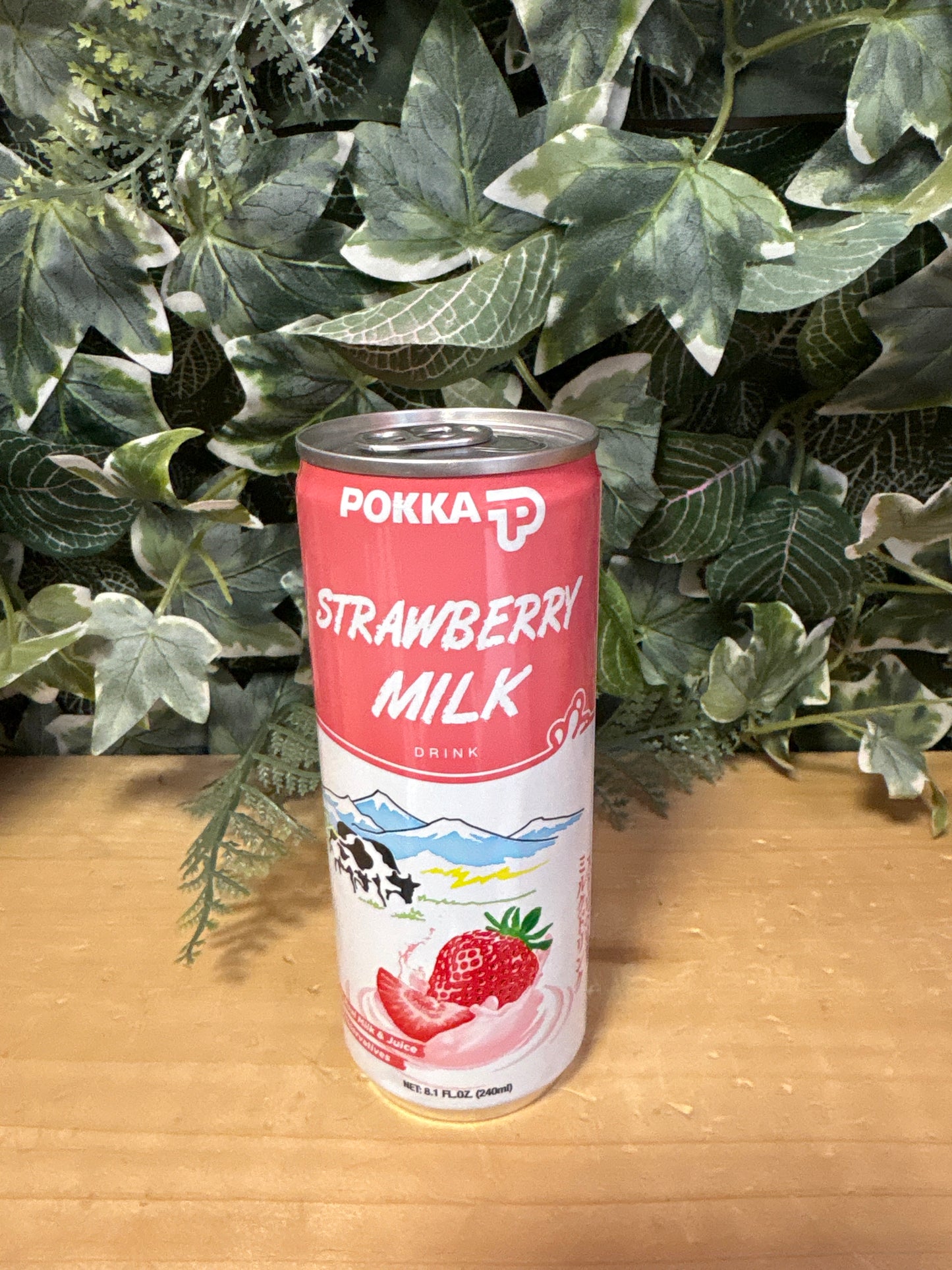 Pokka strawberry milk drink (240ml)