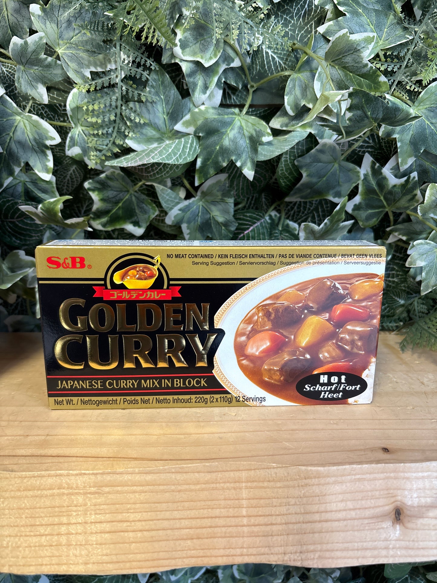 Golden curry hot in cubi (220g-12 porzioni)