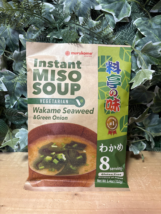 Zuppa di miso vegana istantanea alghe e cipollotti